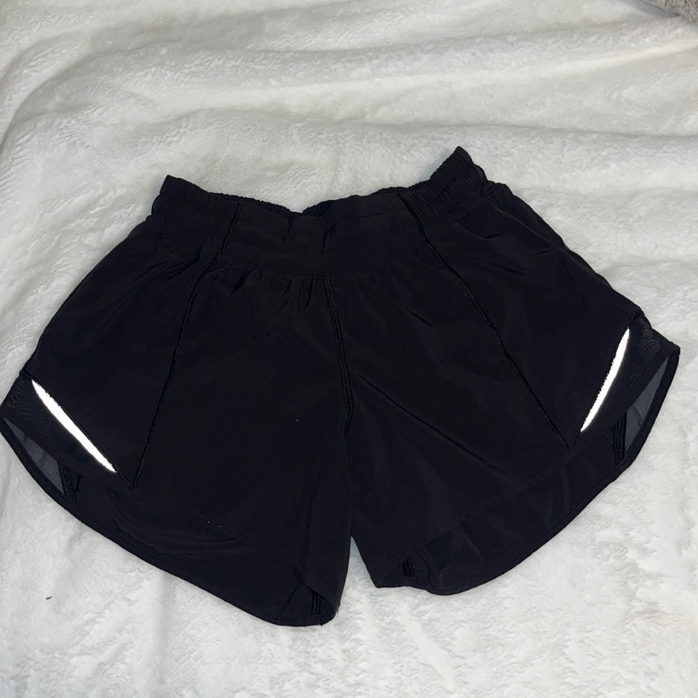 BLACK LULULEMON SHORTS